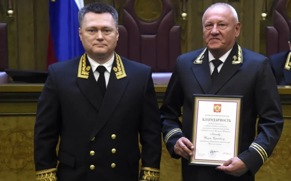 Председатель Верховного суда России наградил судей из Брянской области