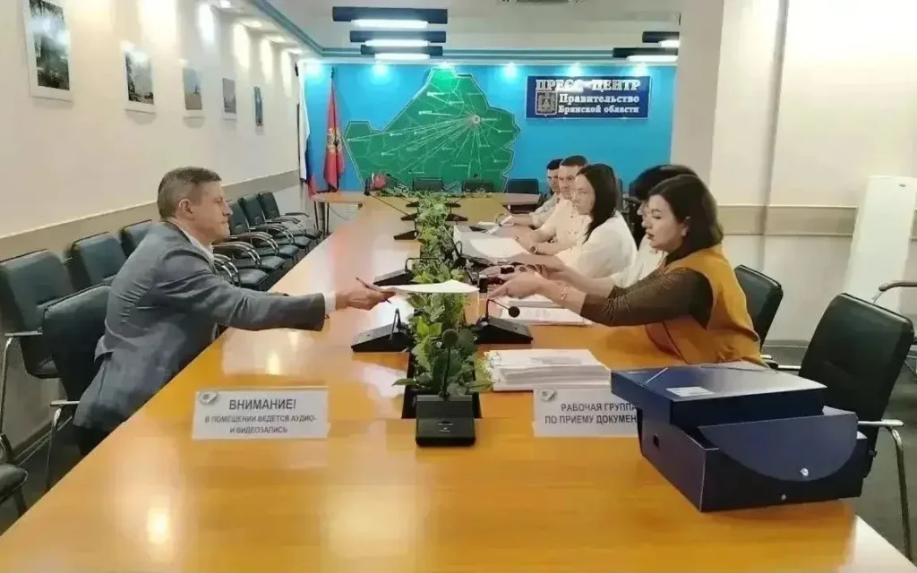 Врио губернатора Брянской области подал документы на губернаторские выборы