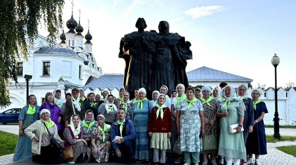 Брянские паломники побывали в Нижегородской и Владимирской митрополии
