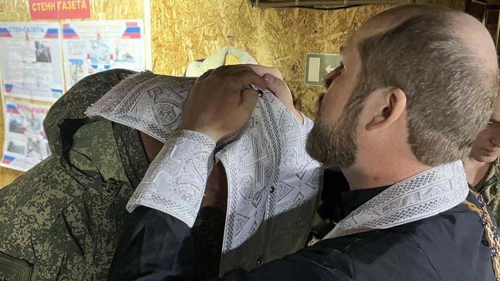 Военные священники Брянской епархии посетили военнослужащих на границе региона
