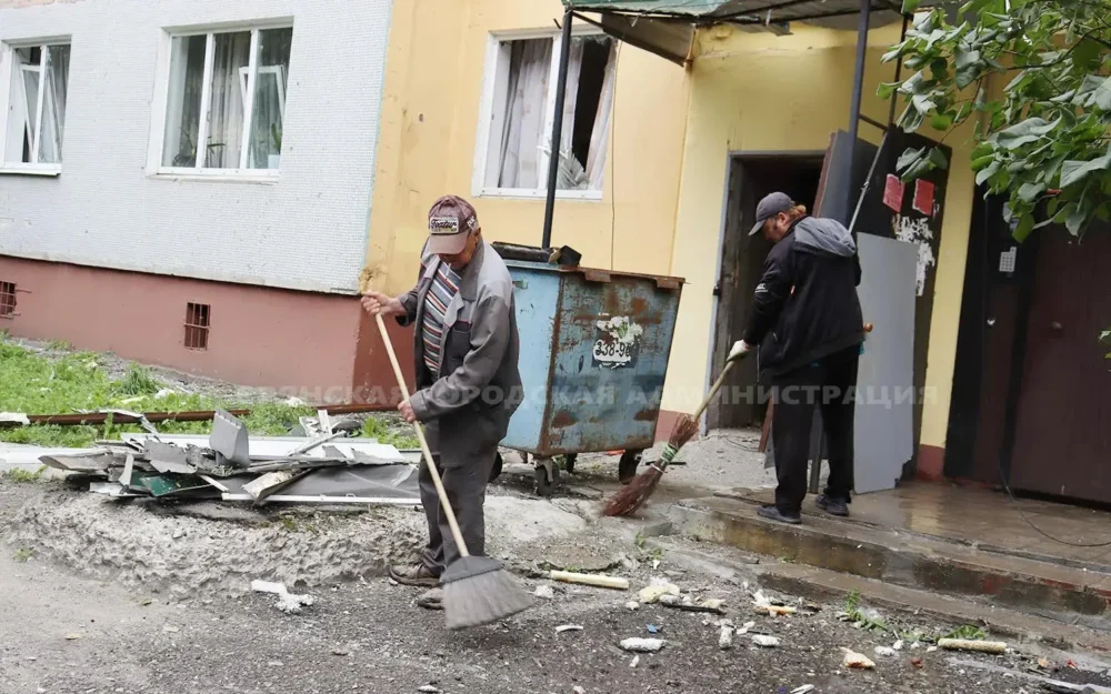 В Брянске показали последствия варварского удара ВСУ по жилому дому