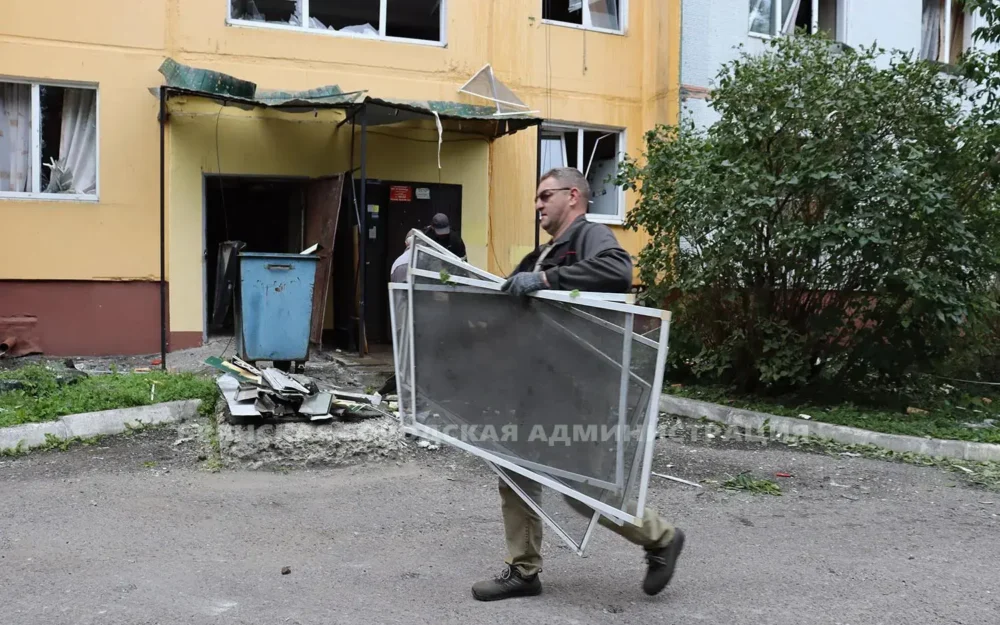 В Брянске показали последствия варварского удара ВСУ по жилому дому