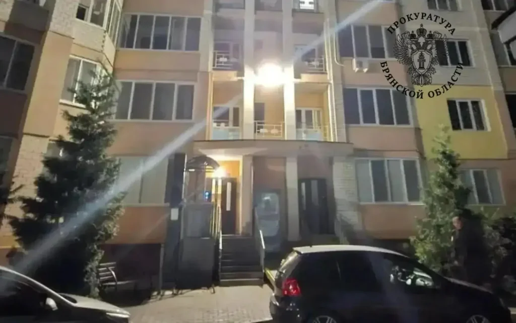 В Брянске прокуратура выяснит обстоятельства падения девушки с 11-го этажа дома