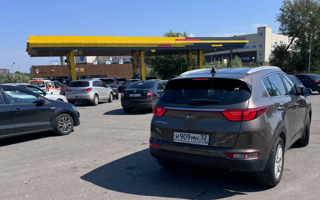 Очереди за бензином марки АИ-95 вернулись на брянские заправки