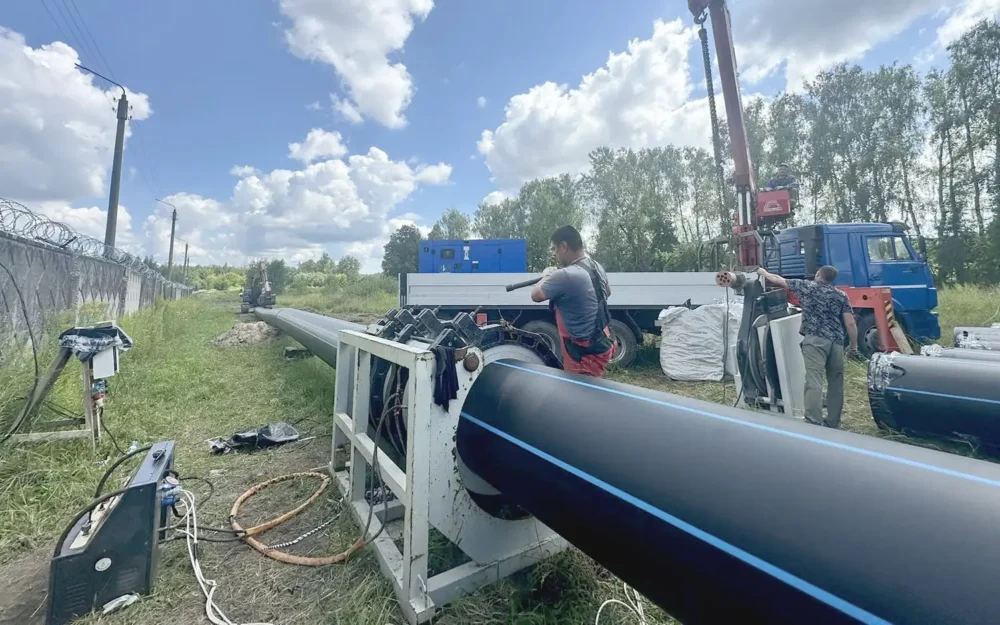 В Брянске обновили 800 метров водовода и теплотрассу в Белых Берегах