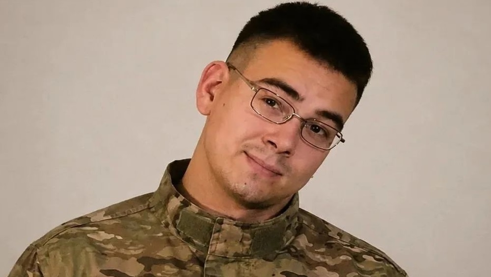 В Навле простятся с погибшим бойцом СВО Максимом Савостиковым