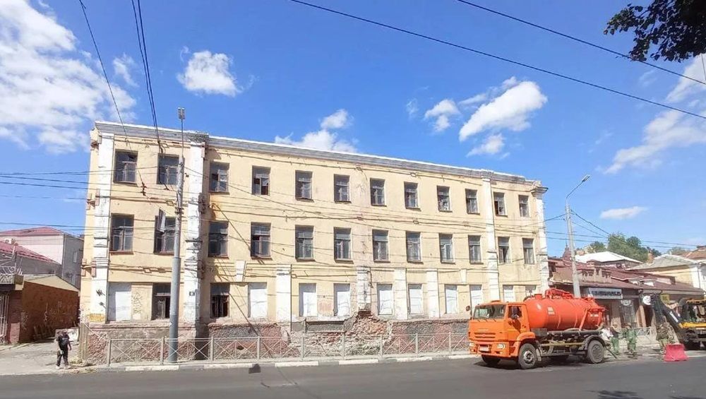 В Брянске ограничат движение на улице Калинина из-за сноса дома Василия Розанова