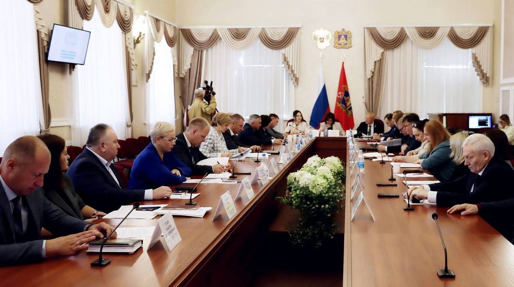 Развитие социальной политики и здравоохранения – на повестке профильного комитета