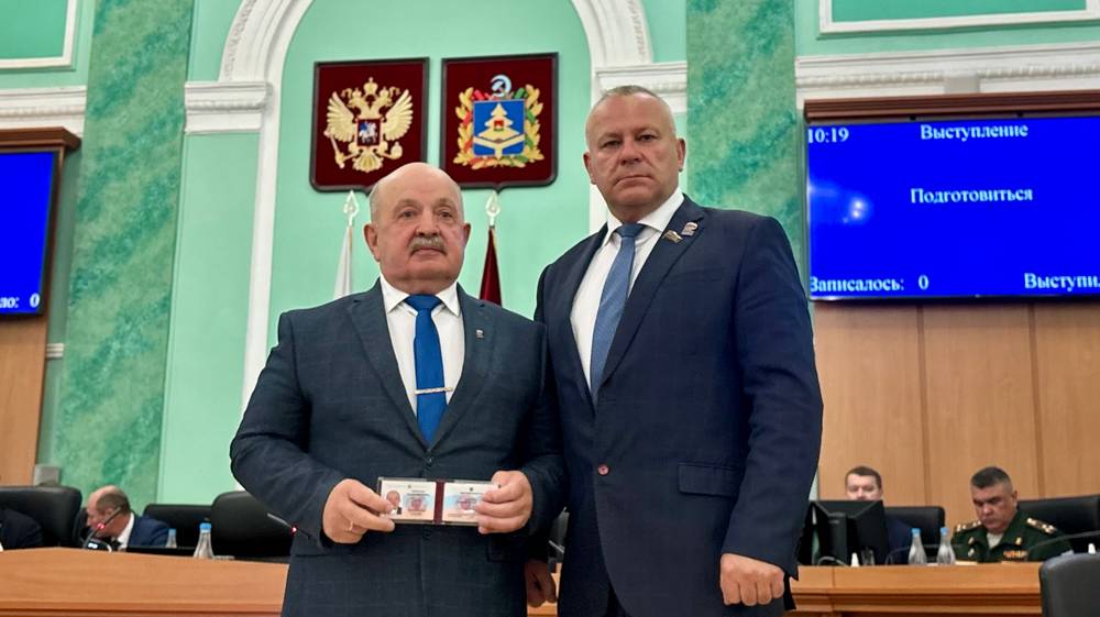 Николай Тамилин получил удостоверение депутата Брянской областной думы