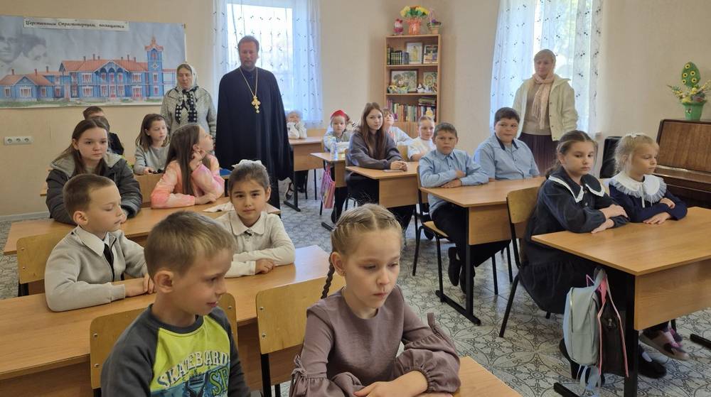 Новый учебный год начался в воскресной школе брянского поселка Локоть
