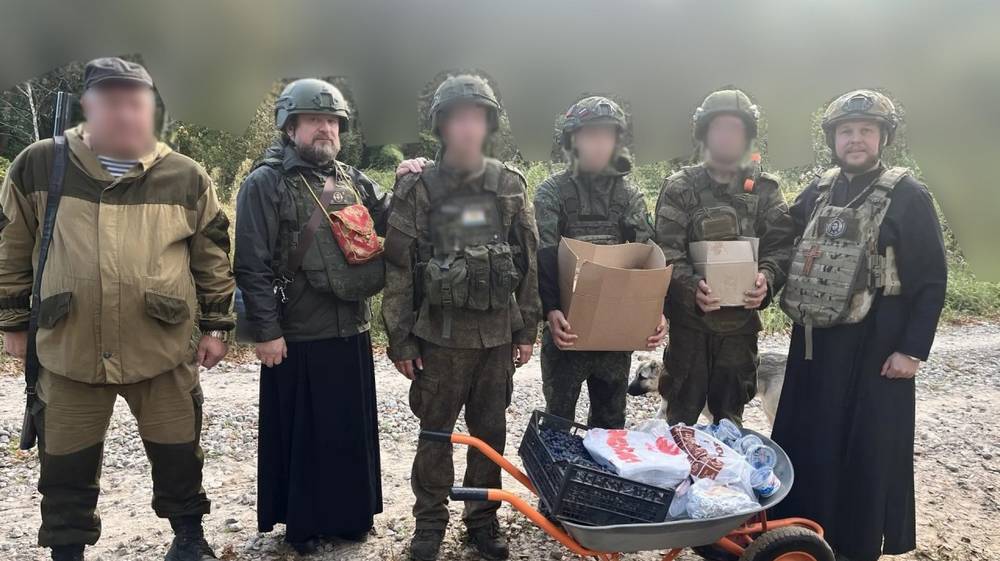 Брянские военные священники посетили военнослужащих на дальней границе региона