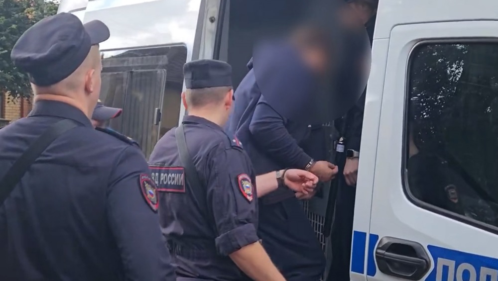 Полиция задержала разбойника за хищение у брянца 5 млн рублей пять лет назад