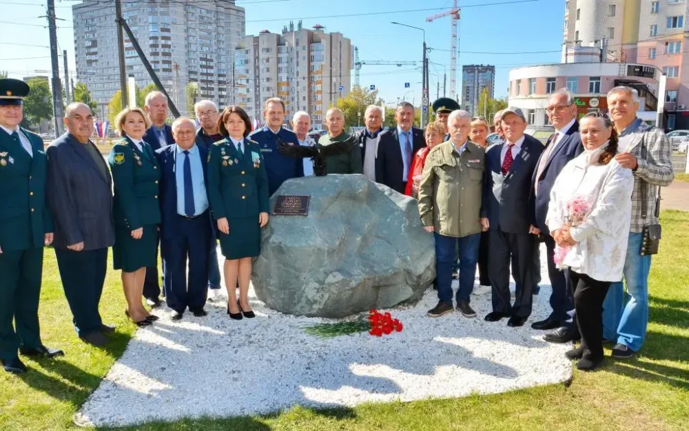 Послание для таможенников будущего оставили в Брянске