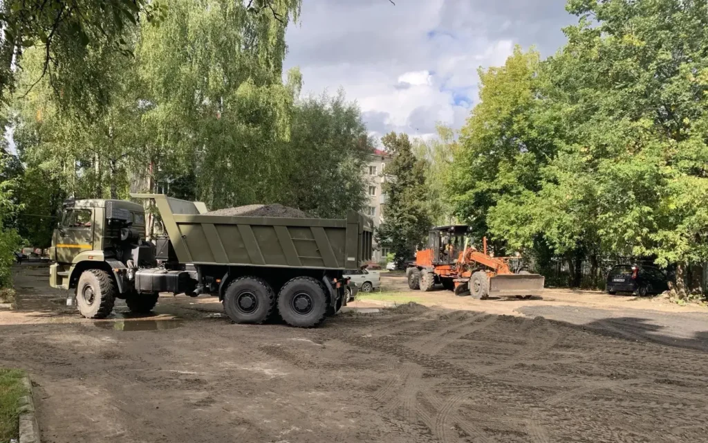 В Брянске привели в порядок проблемные дворы на улицах Пушкина и Кольцова