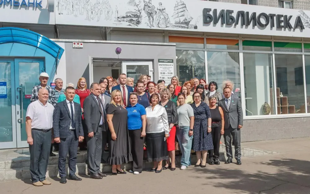 На улице Авиационной в Брянске открыли модельную библиотеку за 8 млн рублей