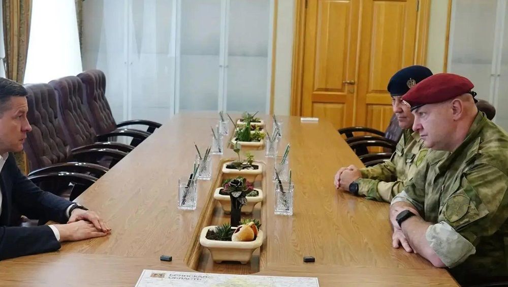 Командир росгвардейцев Центрального округа оценил защиту жителей Брянской области