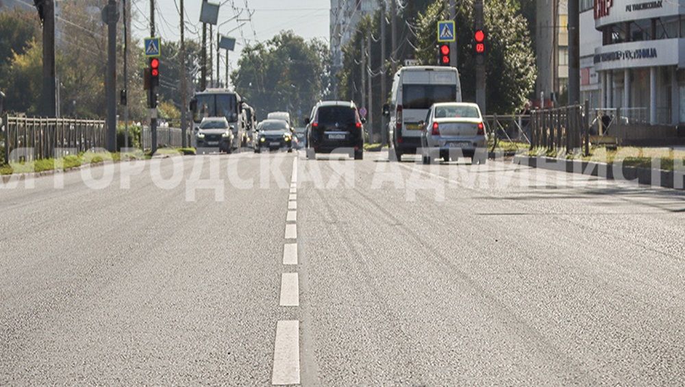 В Брянске обновили пострадавшую от ракетного удара ВСУ дорогу на Красноармейской