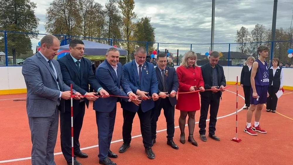 В поселке Ивот Брянской области открыли «умную» спортплощадку