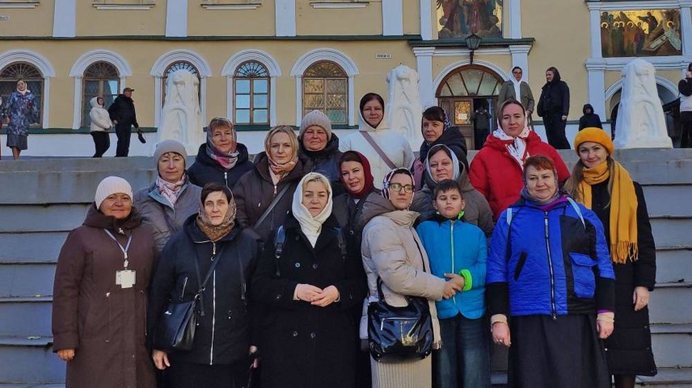 Брянские паломники совершили поездку к святыням Псковской митрополии