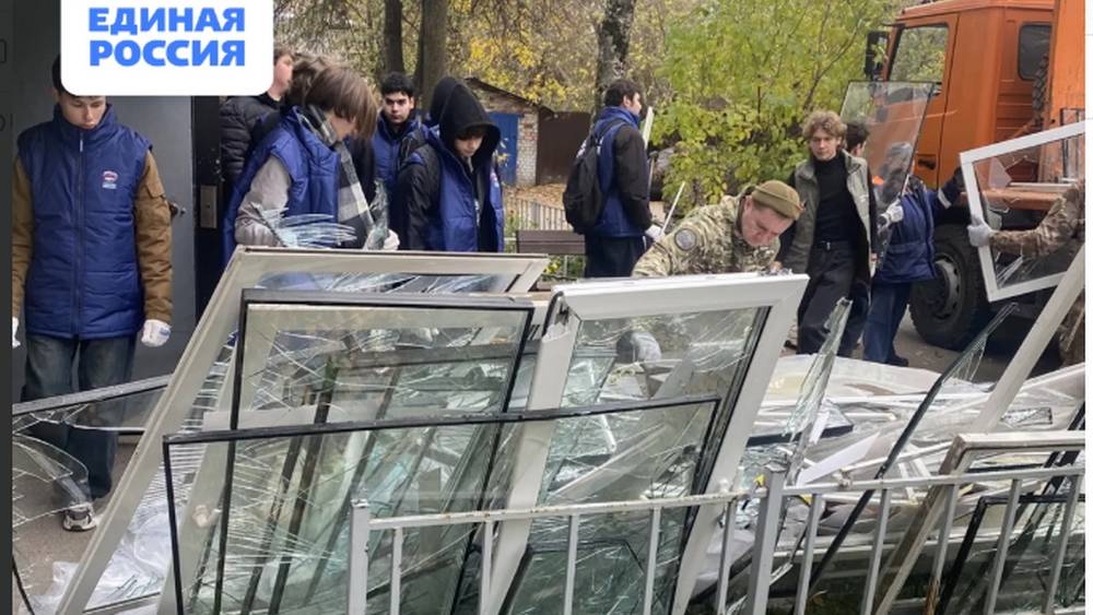 «Единая Россия» оказывает помощь жителям города после атаки БпЛА