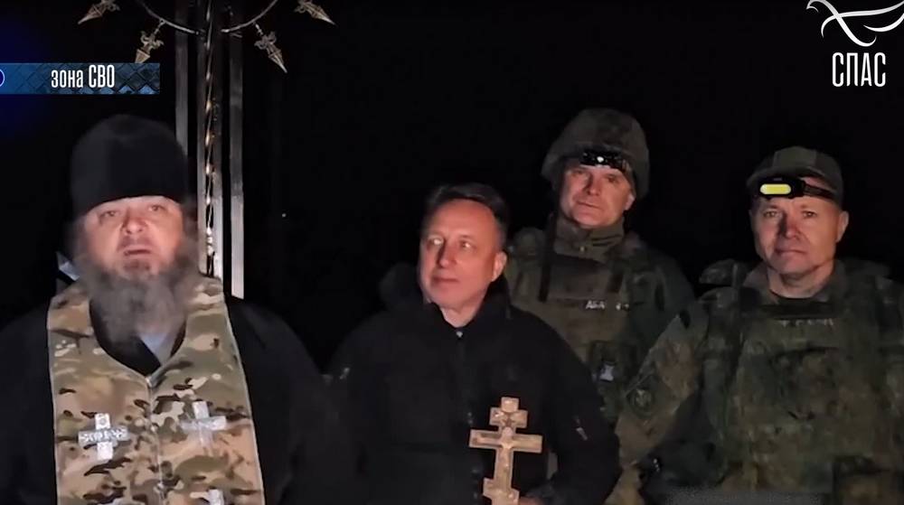 Военный священник Брянской епархии установил поклонный крест на границе региона