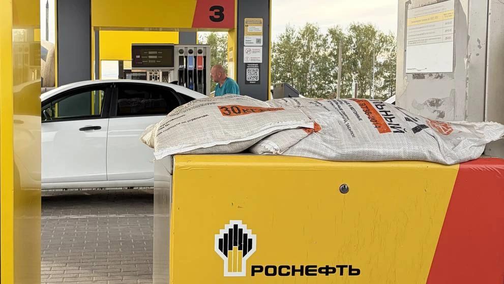 Пятипроцентный дефицит бензина причудливо сказался на брянских АЗС