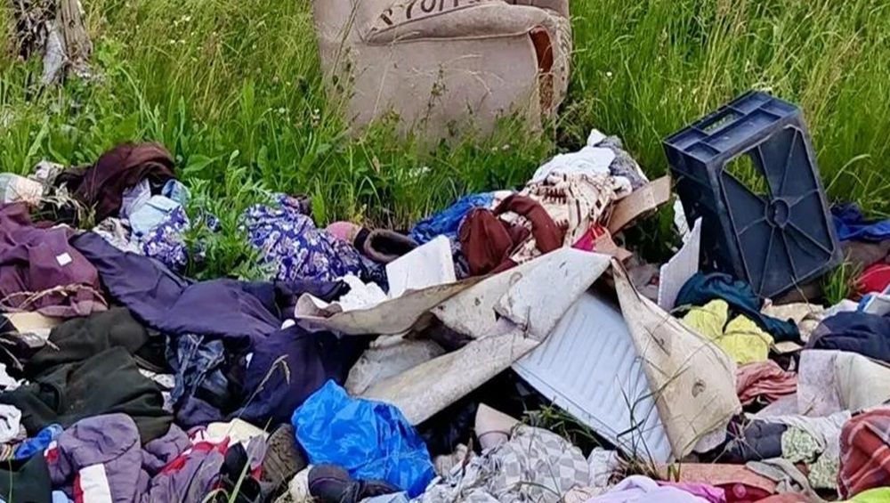 В Бежицком районе Брянска убрали стихийную свалку в поле