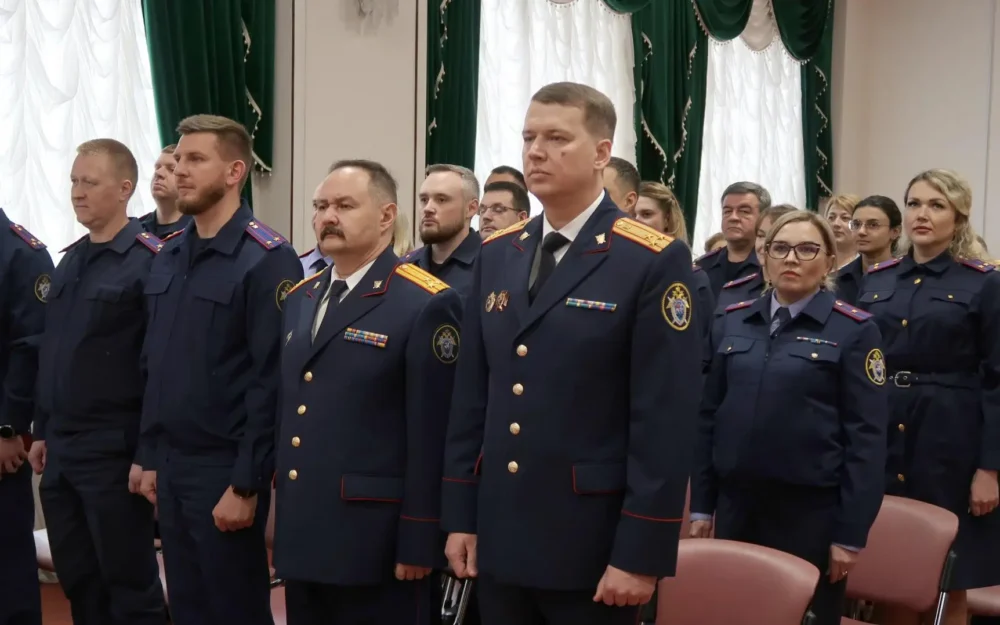 Брянским следователям вручили медали за смелость и самоотверженность
