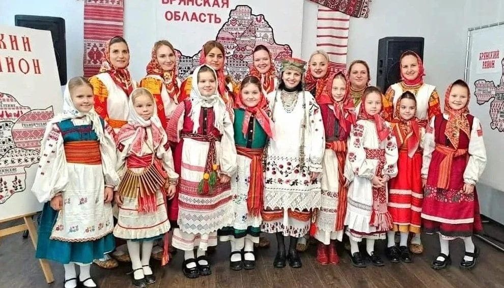 Брянский ансамбль «Семеюшка» под руководством певицы Иванки выступит в Китае