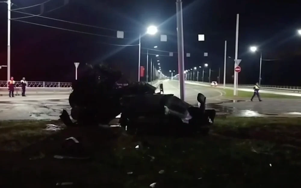 В Брянске 25-летний житель Орловской области погиб в жуткой аварии