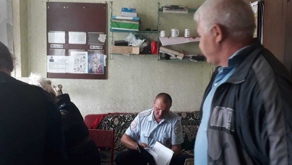 В Брянске полиция во время рейда выявила семь нелегальных АЗС