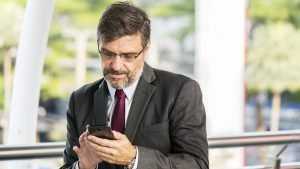 Камуфляж седины в салоне красоты для мужчин Haft