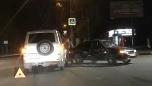 В Брянске полицейский УАЗ протаранила 41-летняя автомобилистка