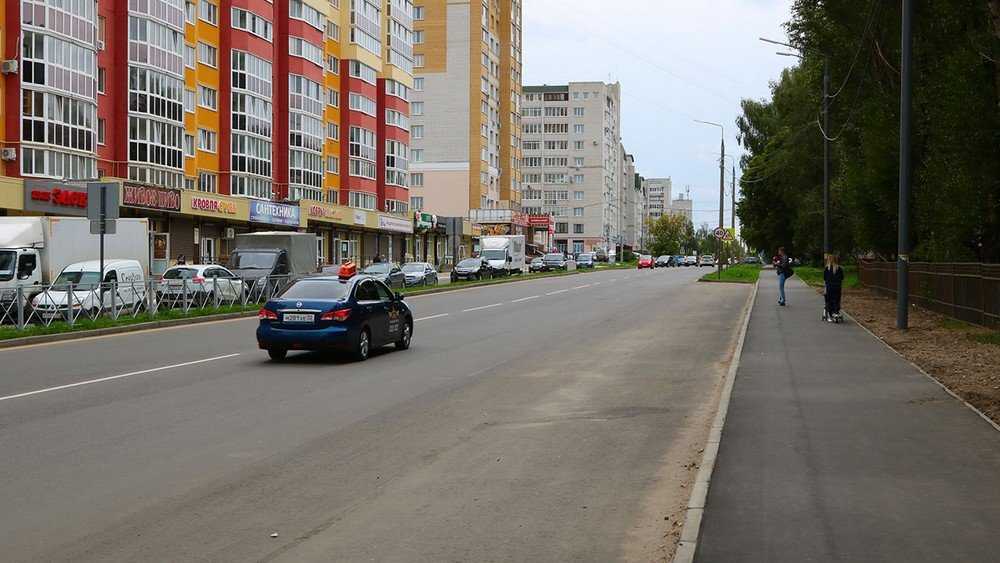 Власти Брянска оценили ремонт дороги на улице Костычева