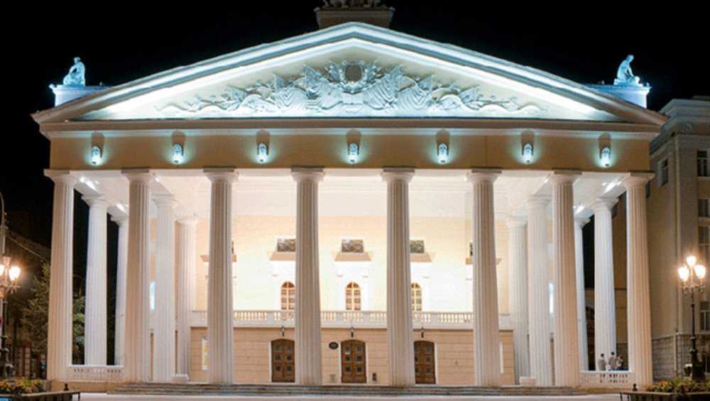 Вошедший в театральный топ-20 Брянск получит новое освещение драмтеатра