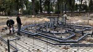 К фонтану Круглого сквера Брянска подвели сложную сеть водопроводов