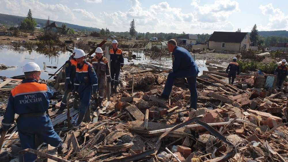 Жительница брянской глубинки увидела дома корни мировых катастроф