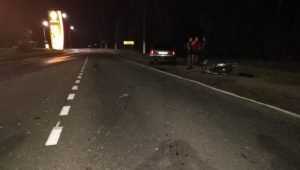 В Климове водитель без «прав» врезался в мопед с подростками