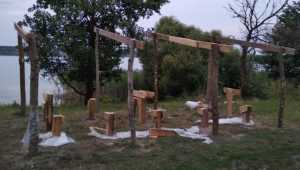 Жителей Погара возмутила выходка вандалов на Вадьковском озере