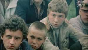 В Брянске задержали дерзких подростков, ограбивших пенсионера на улице