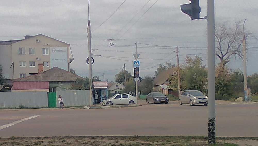 Брянцев озадачил неработающий светофор на опасном перекрёстке
